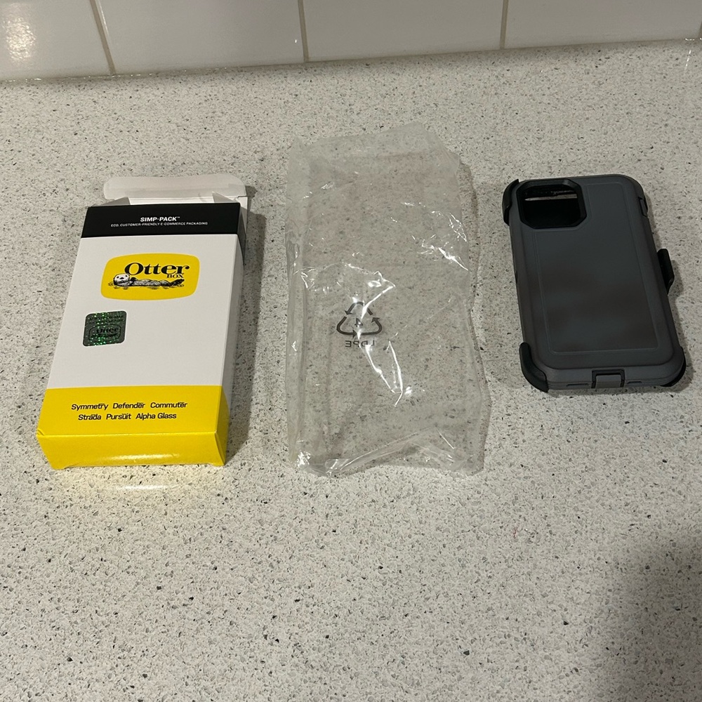Otter Box Phone Case with Clip, Brand New!!